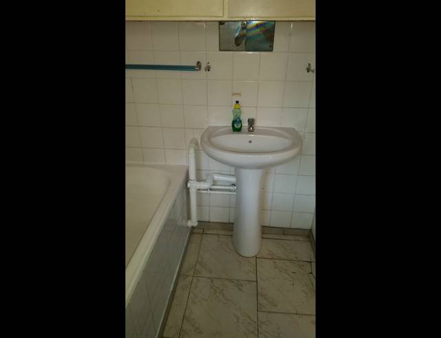 BEDROOM APARTMENT TO LET IN SOUTH BEACH